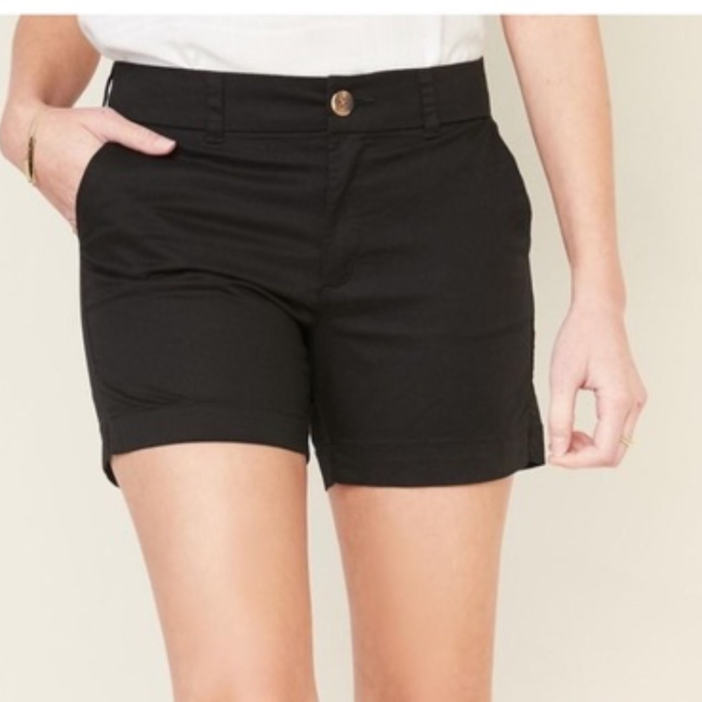 Old Navy Everyday Mid-Rise Twill Shorts